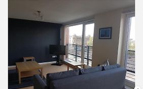 Fabulous Two Bed Apartment In Glasgow City Centre